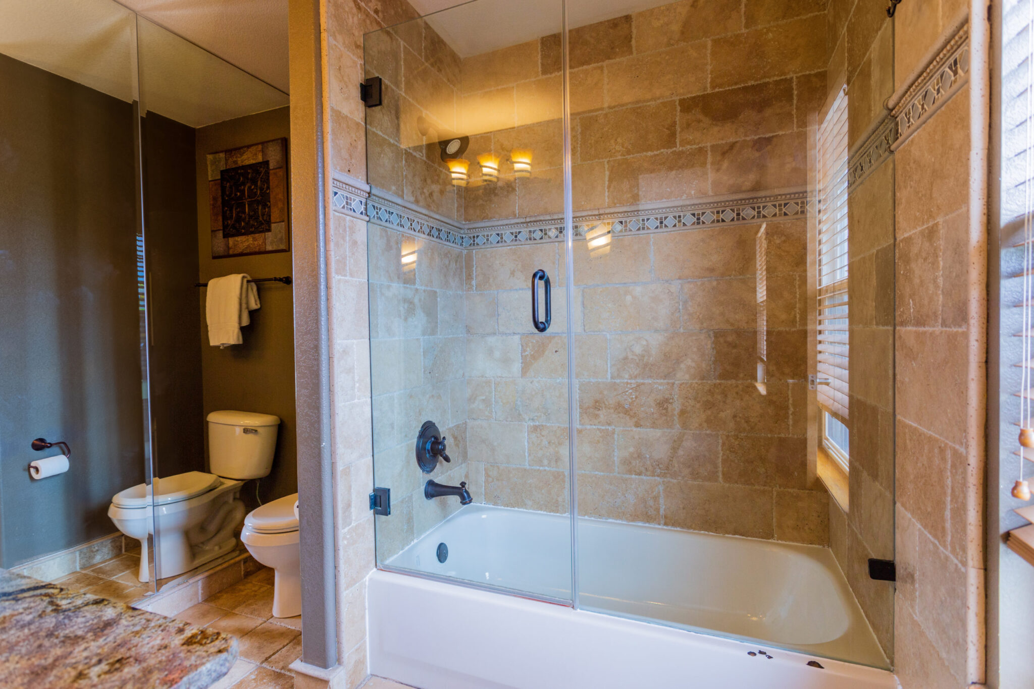 New This Week: 5 Beautiful Bathrooms With a Shower-Tub Combo